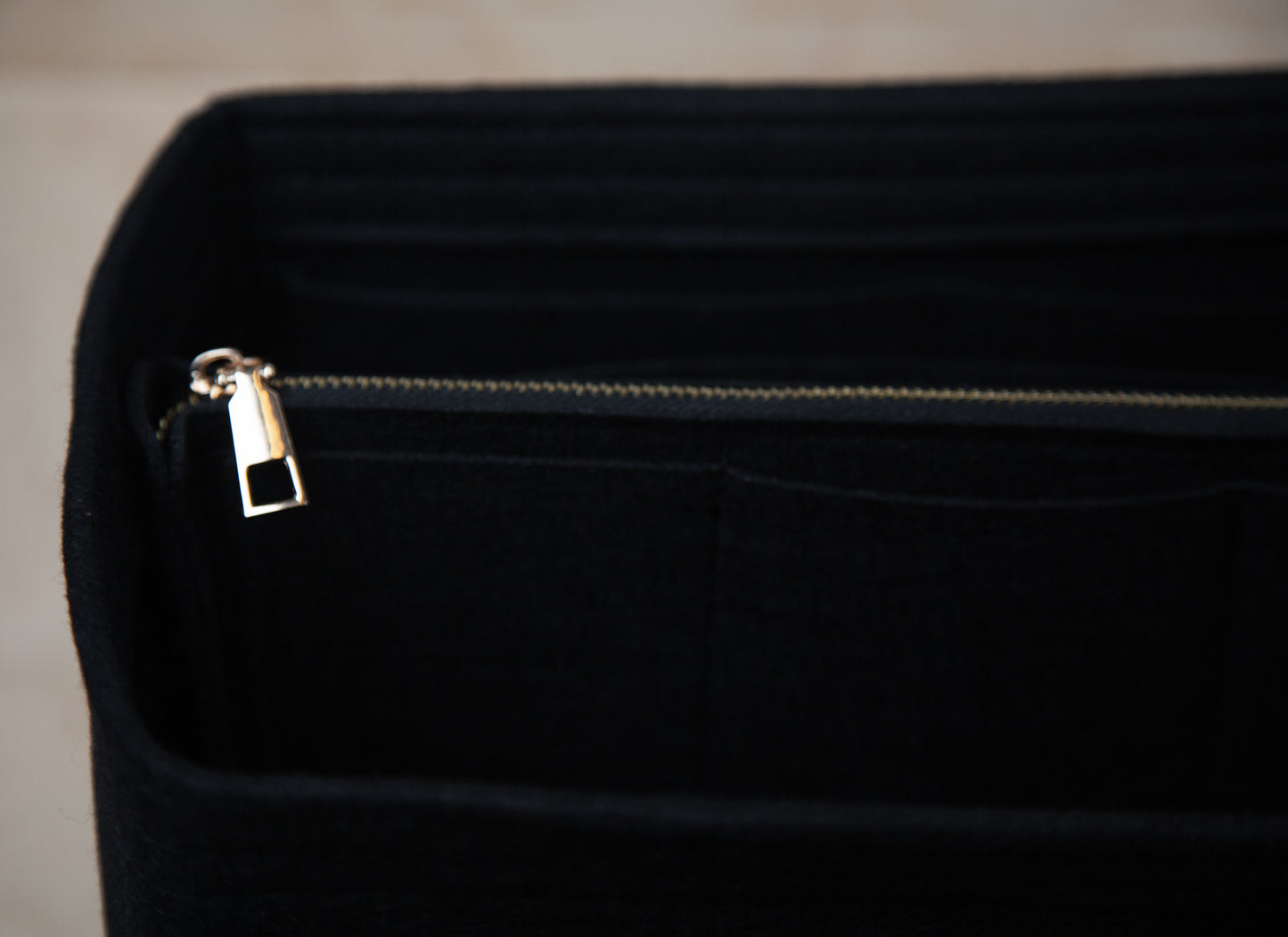 InnerOrder Close Up Row Handbag Organizer